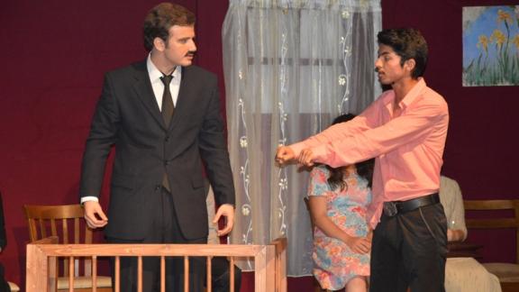 Karesi Sırrı Yırcalı Anadolu Lisesi Öğrencilerinden "Reis Bey" Tiyatro Oyunu