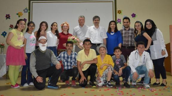 Karesi Ali Hikmet Paşa İlkokulu "Benim Sevgili Ailem" Tiyatro Gösterisi
