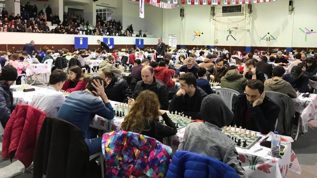 12. Geleneksel Rahmi Kula Anadolu Lisesi Satranç Turnuvası Yapıldı