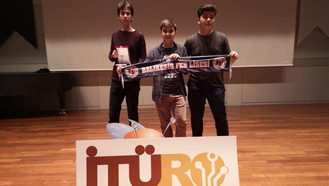 Şehit Turgut Solak Fen Lisesi İTÜ Robot Yarışmasında Önemli Başarı Elde Etmiştir