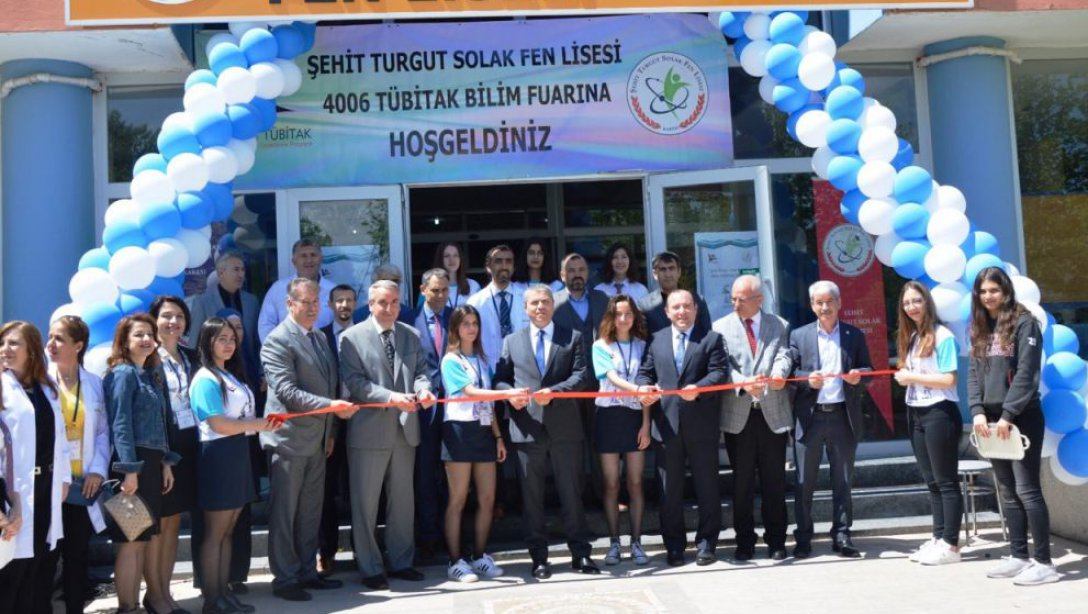 Şehit Turgut Solak Fen Lisesinde Tübitak 4006 Bilim Fuarı Açılışı Yapıldı