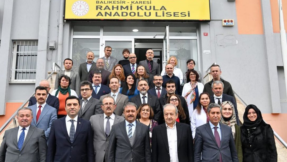 Sayın Valimiz, Rahmi Kula Anadolu Lisesini Ziyaret Etti.