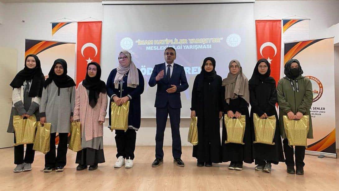 Şule Yüksel Şenler Kız Anadolu İmam Hatip Lisesi İmam Hatipliler Yarışıyor Mesleki Bilgi Yarışmasında Bölge Finalisti Oldu.