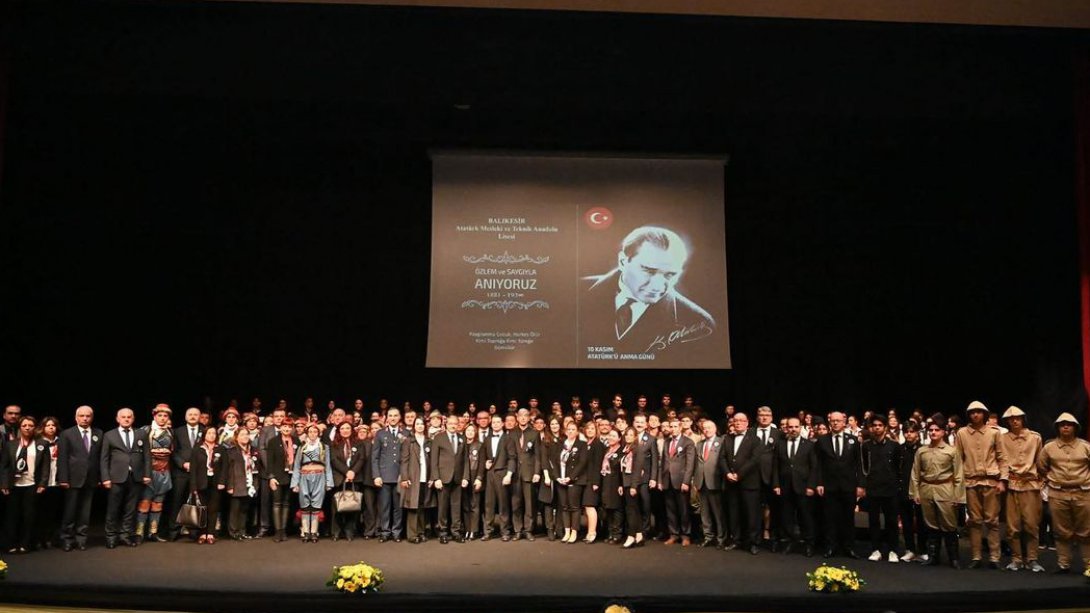 10 Kasım Atatürk'ü Anma Programı İlçemiz Atatürk Mesleki ve Teknik Anadolu Lisesi Tarafından Düzenlendi.