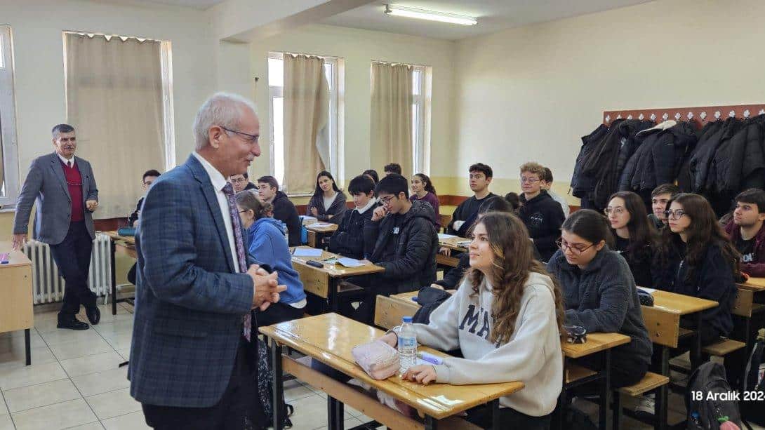 İlçe Milli Eğitim Müdürümüzden Albay Cafer Tayyar Nuran Oğuz Anadolu Lisesine Ziyaret 